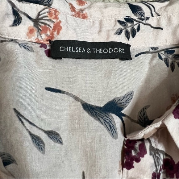 Chelsea and Theodore Light Pink Floral Button Down Tunic Dress With Slits - Picture 7 of 7